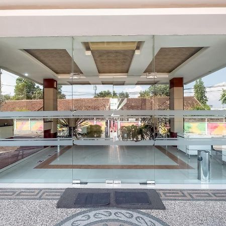 Tugu Oyo Flagship 3726 Tembok Batu Residence מראה חיצוני תמונה