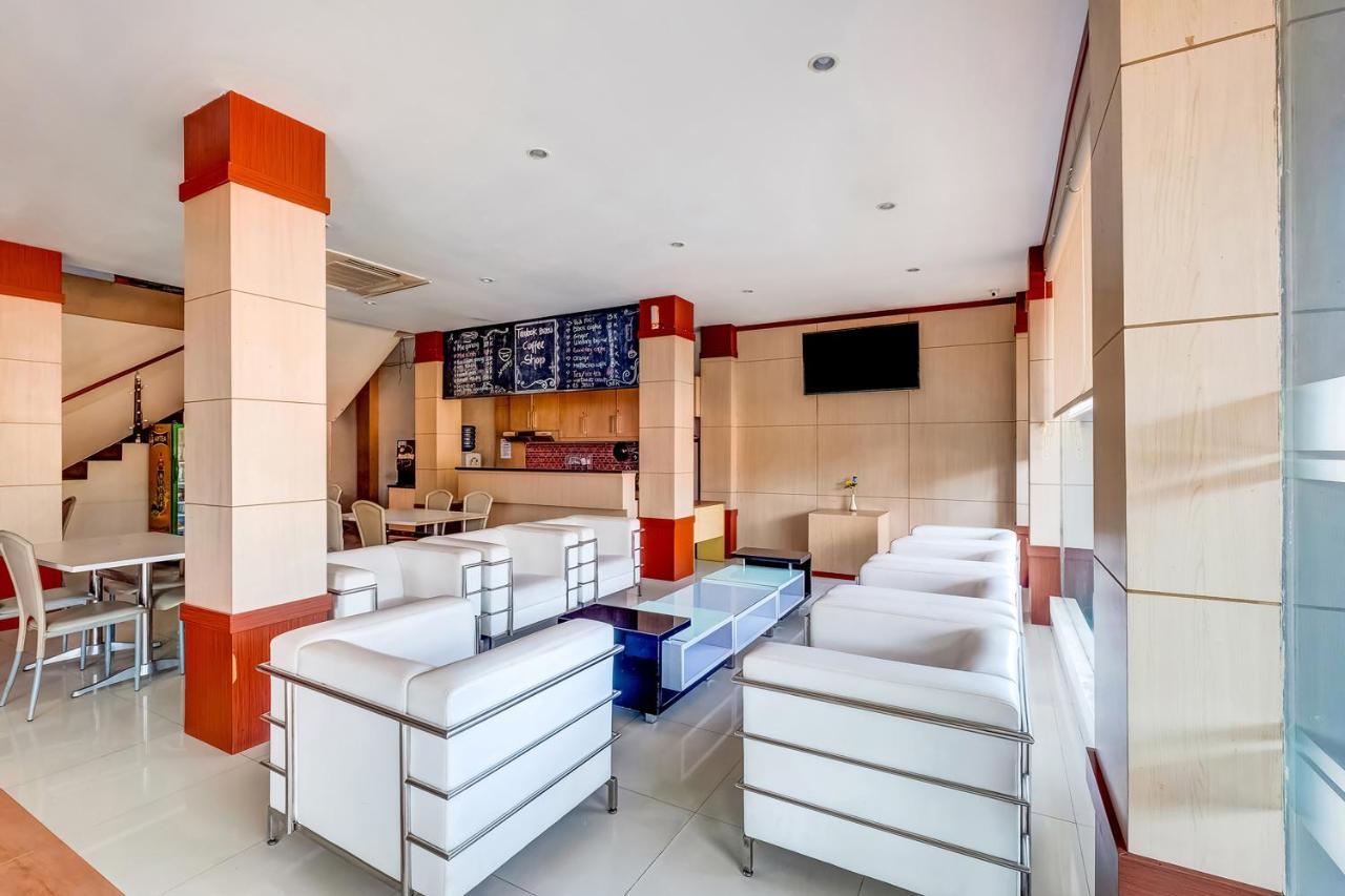 Tugu Oyo Flagship 3726 Tembok Batu Residence מראה חיצוני תמונה