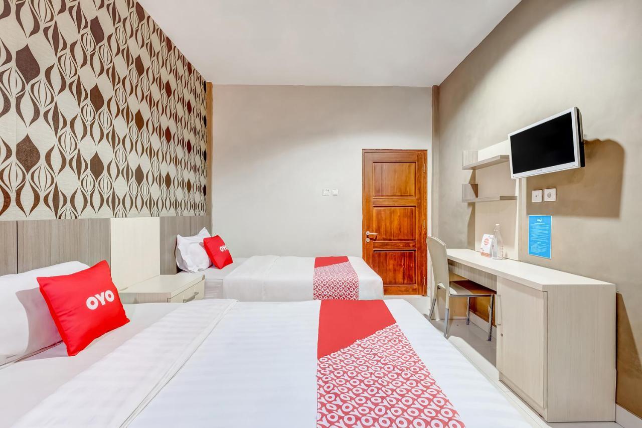 Tugu Oyo Flagship 3726 Tembok Batu Residence מראה חיצוני תמונה