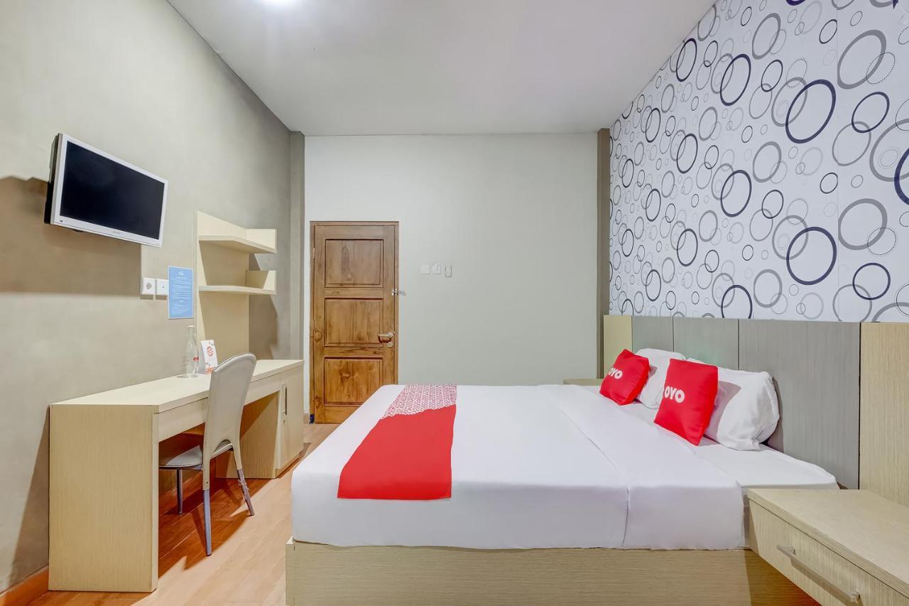Tugu Oyo Flagship 3726 Tembok Batu Residence מראה חיצוני תמונה