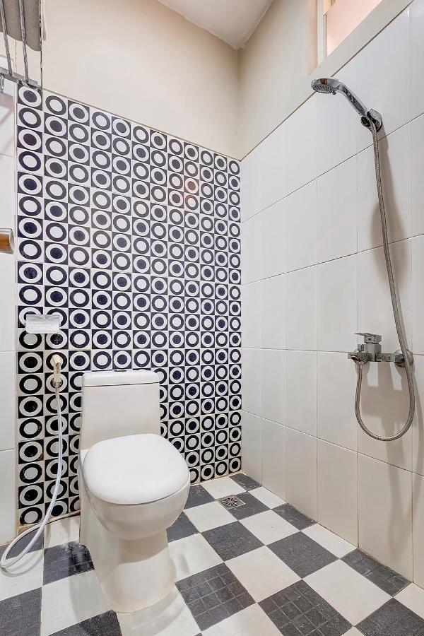 Tugu Oyo Flagship 3726 Tembok Batu Residence מראה חיצוני תמונה