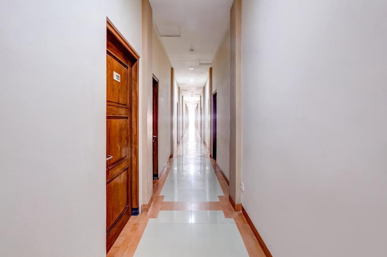 Tugu Oyo Flagship 3726 Tembok Batu Residence מראה חיצוני תמונה
