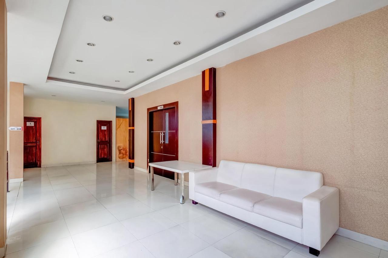 Tugu Oyo Flagship 3726 Tembok Batu Residence מראה חיצוני תמונה