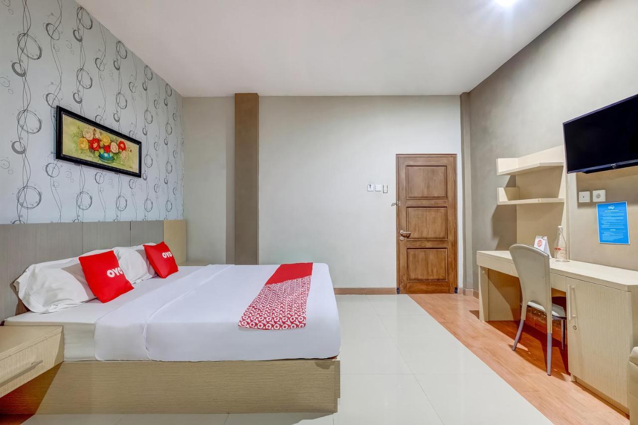 Tugu Oyo Flagship 3726 Tembok Batu Residence מראה חיצוני תמונה
