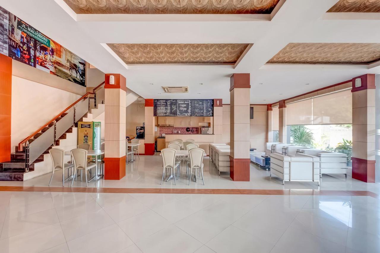 Tugu Oyo Flagship 3726 Tembok Batu Residence מראה חיצוני תמונה