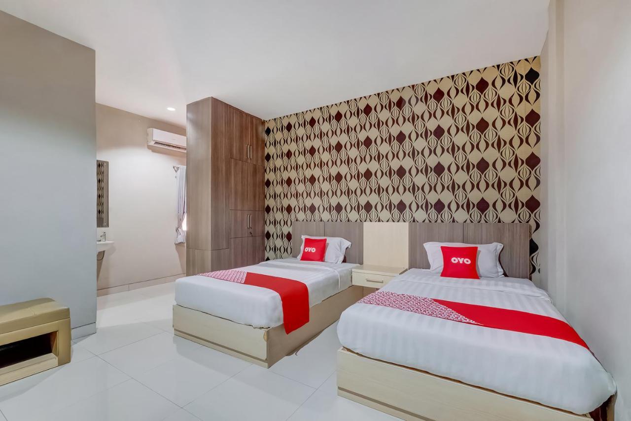 Tugu Oyo Flagship 3726 Tembok Batu Residence מראה חיצוני תמונה