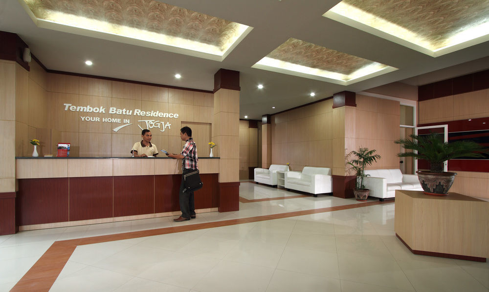 Tugu Oyo Flagship 3726 Tembok Batu Residence מראה חיצוני תמונה