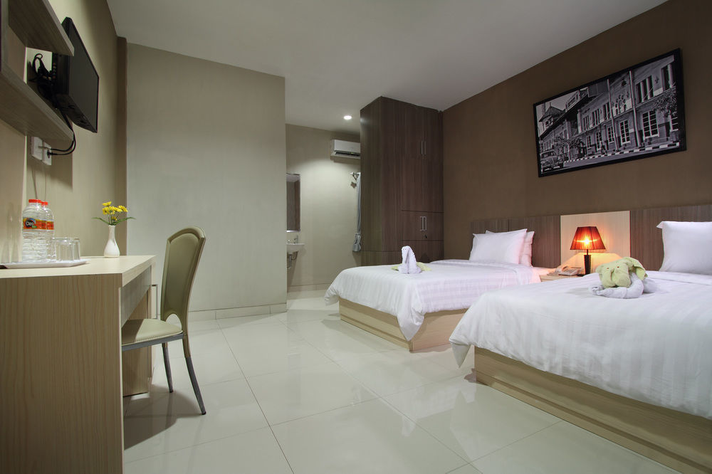 Tugu Oyo Flagship 3726 Tembok Batu Residence מראה חיצוני תמונה