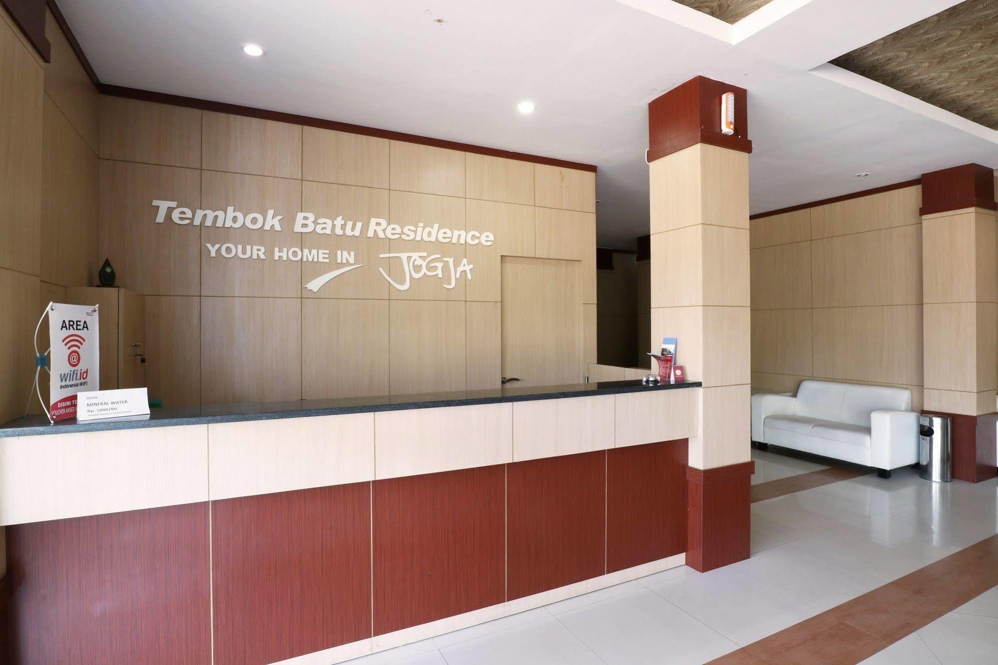 Tugu Oyo Flagship 3726 Tembok Batu Residence מראה חיצוני תמונה
